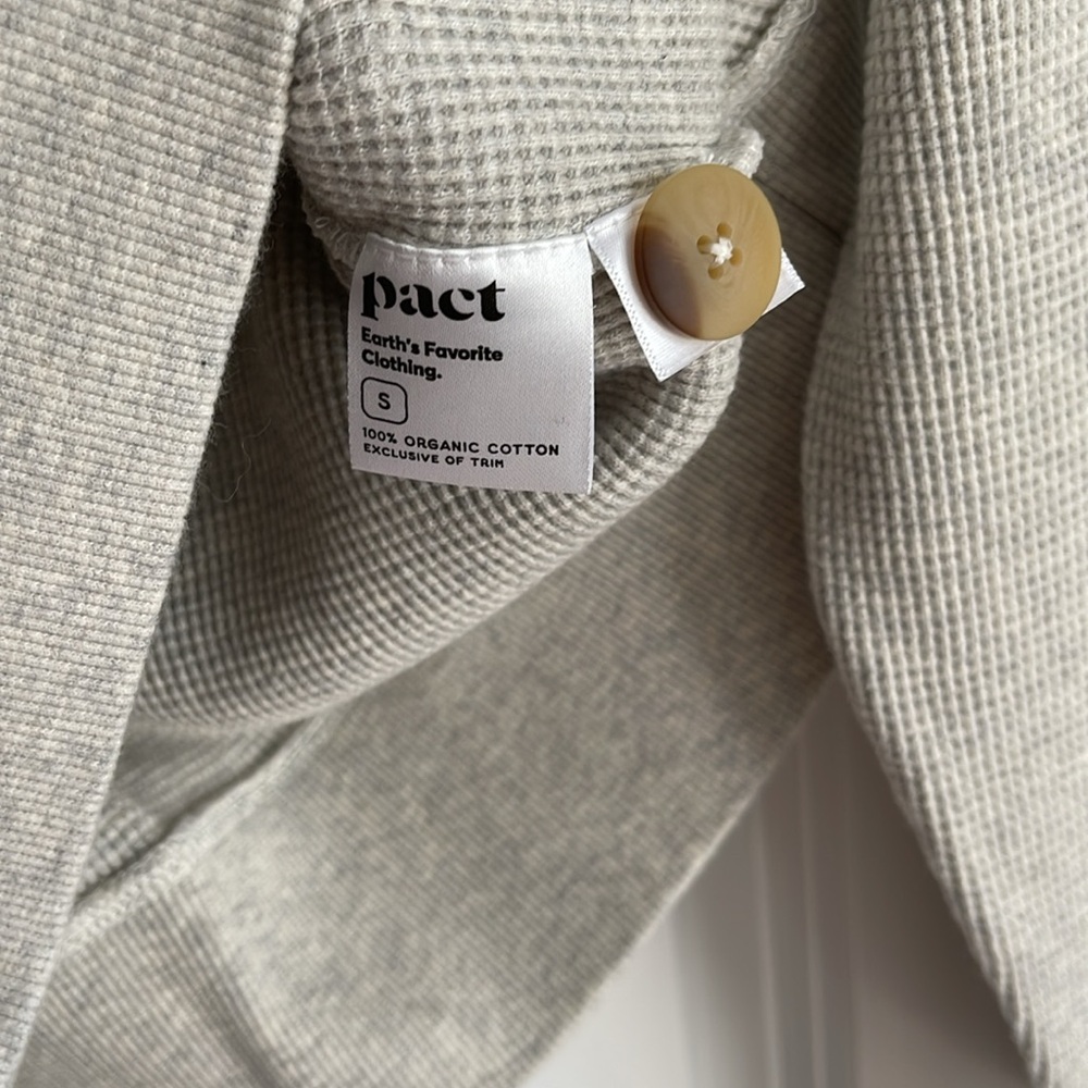 Pact Thermal Waffle Henley Pullover - Picture 4 of 5